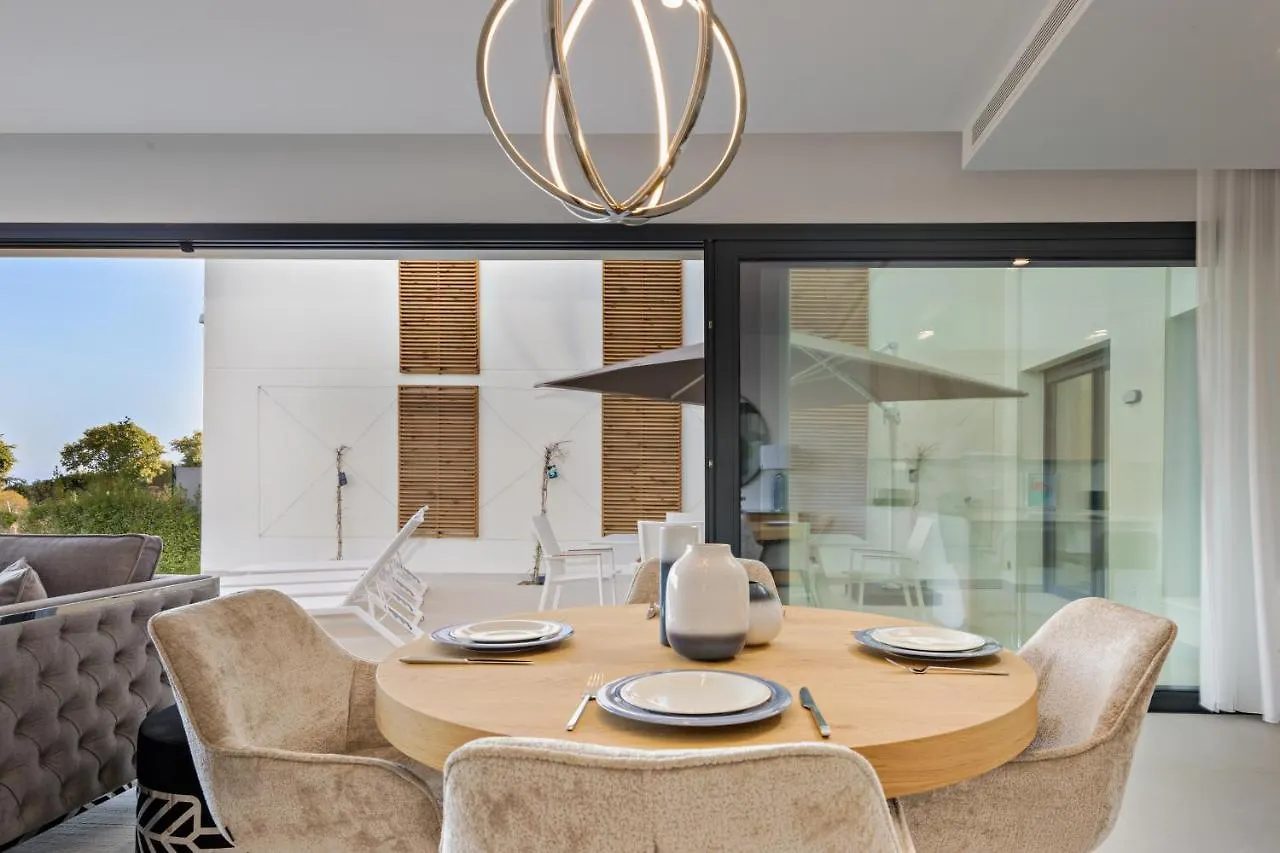Luxury Seaview 3 Bedroom Apartment - Along Golf Course Of Finca Cortesin Casares