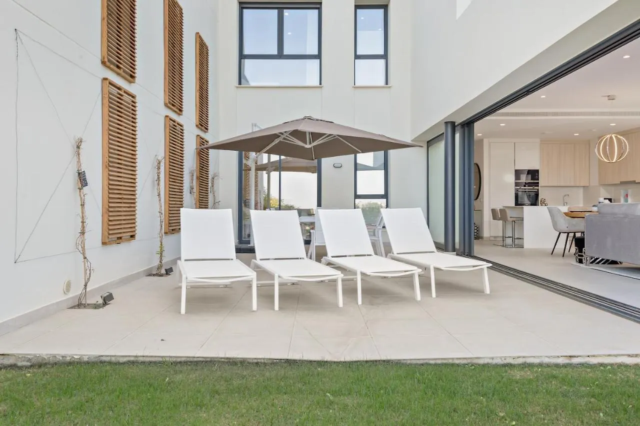 Luxury Seaview 3 Bedroom Apartment - Along Golf Course Of Finca Cortesin Casares